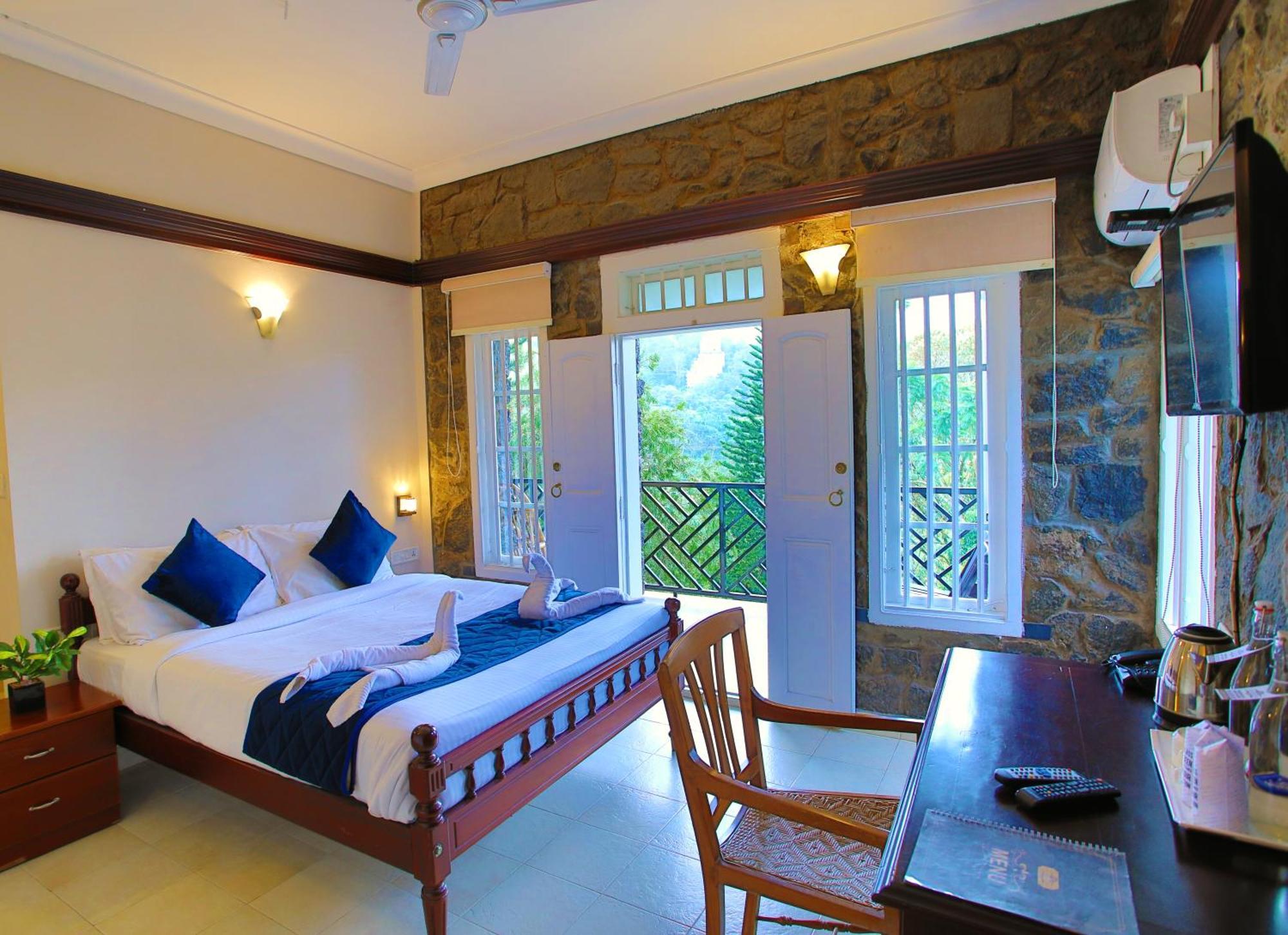Chithirapuram Palace Munnar Esterno foto